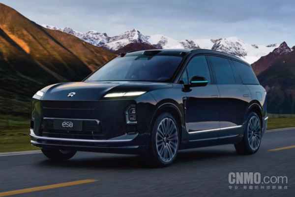 蔚来ES8