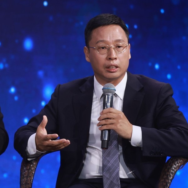 华为智能汽车解决方案BU CEO靳玉志