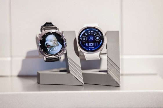三星Galaxy Watch新品怎么选？颜值、体验都重要！