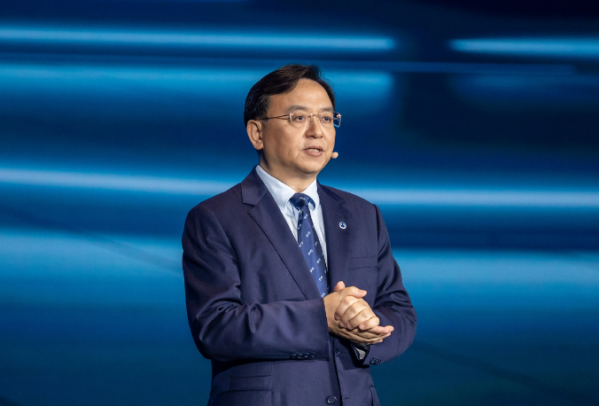 早报:小米Civi 3新版本发布 王传福称车圈进入淘汰赛