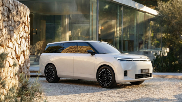 小鹏新车G01猜想图流出：极简设计搭配OLED灯组