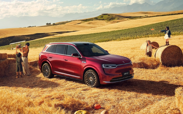 问界销售：鸿蒙智驾无忧保险很有用 能看出品牌底气