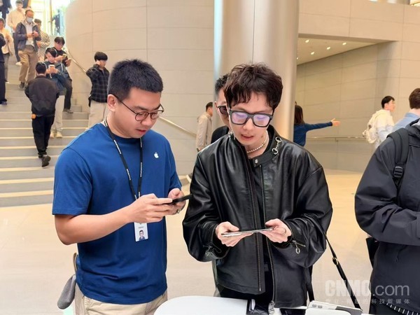全国Apple Store均可现场办eSIM 三大运营商驻店协助