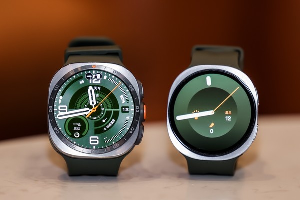 开学实用好物推荐 三星Galaxy Watch Ultra2各类场景全兼顾
