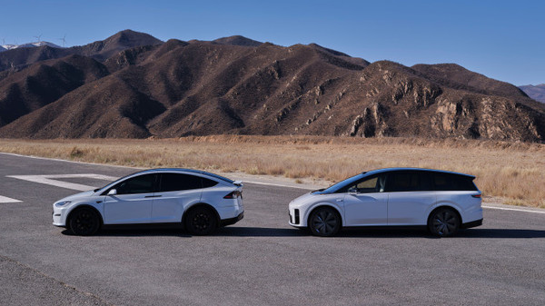 理想i8对标特斯拉Model X!侧面比Model X更加厚实