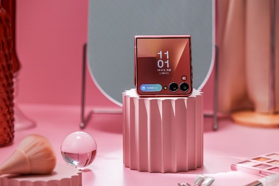 七夕好礼新选择 三星Galaxy Z Flip7用“AI”见证浪漫时刻