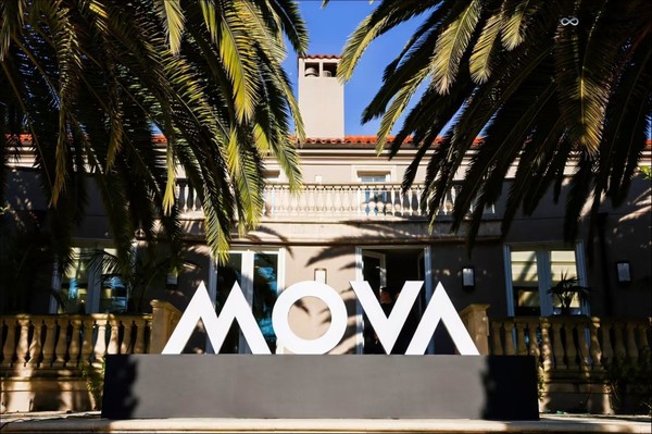MOVA扫地机全球负责人称2026年营收目标将冲击百亿规模