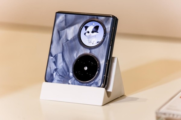 华为Pocket 2正式发布：绝美颜值+全能实力 开启小折叠屏主力机时代