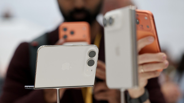 iPhone Duo